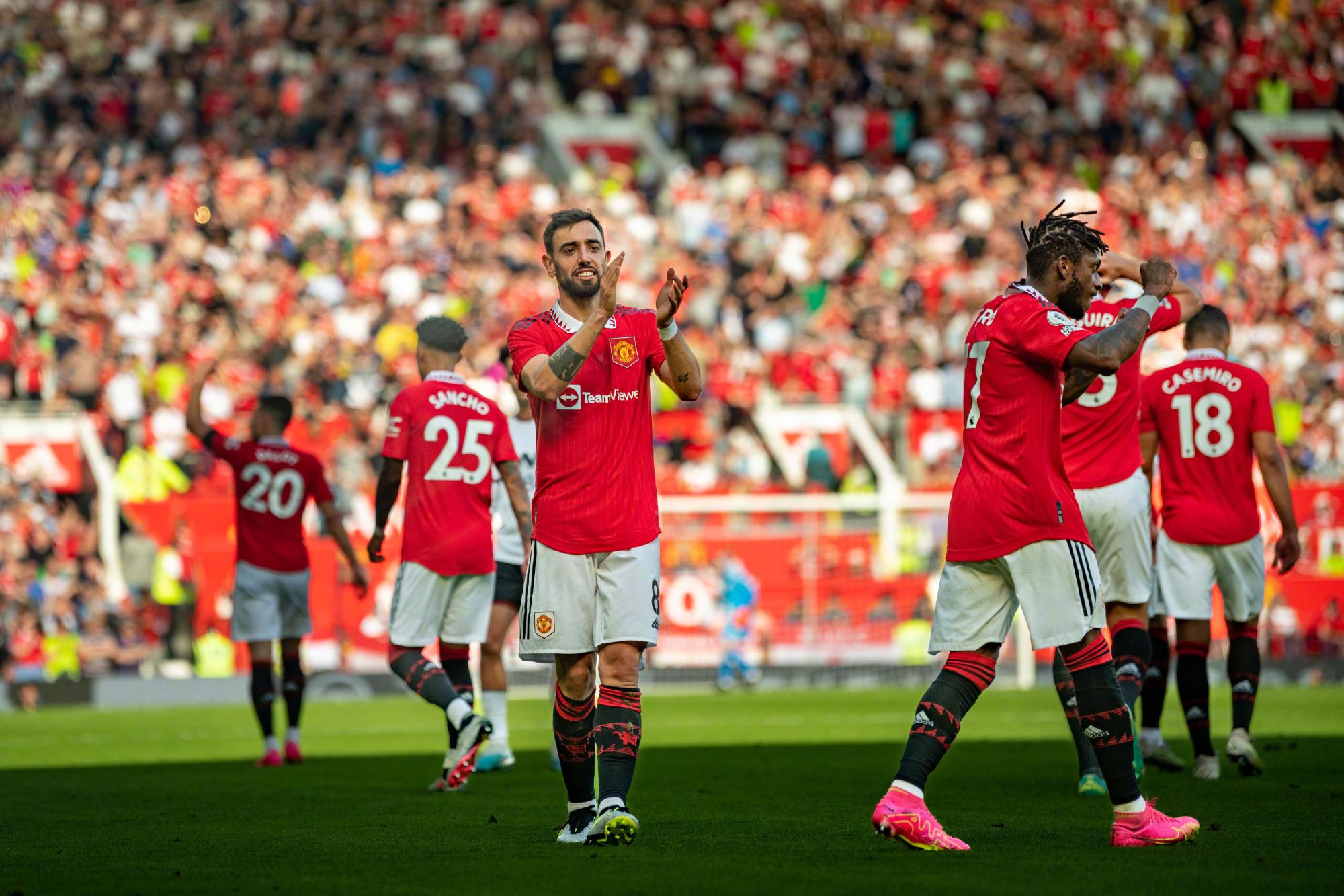 传奇谢幕！世俱杯官方晒照致敬：谢谢你，莫德里奇！.